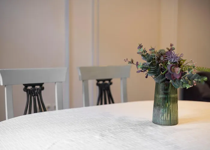 Spacious N' Cozy 5bedroom On Terez Boulevard Appartement
