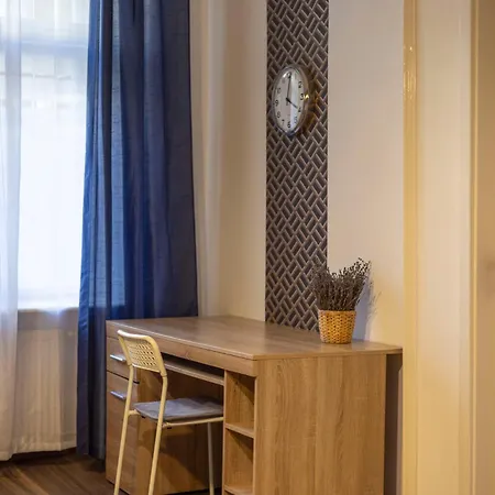 Spacious N' Cozy 5bedroom On Terez Boulevard アパート